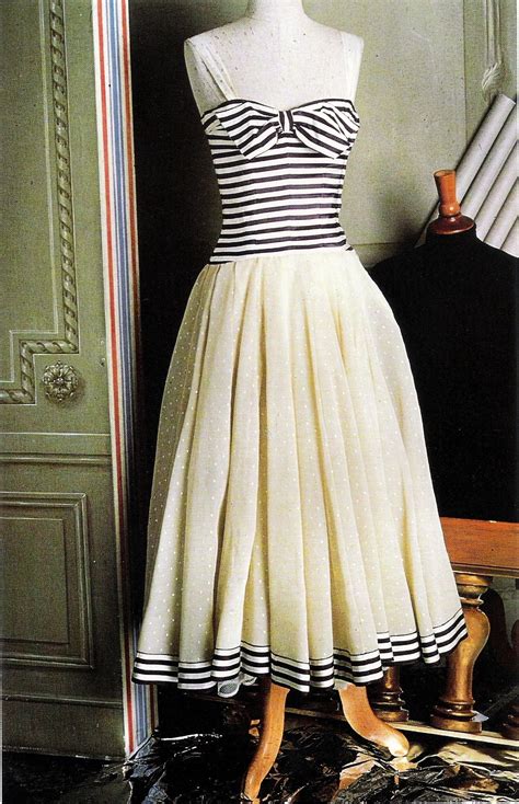 chanel clothes 40s|vintage Chanel dresses.